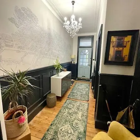 Traditional Apt Close To City Centre & Hampden Glasgow Exterior photo